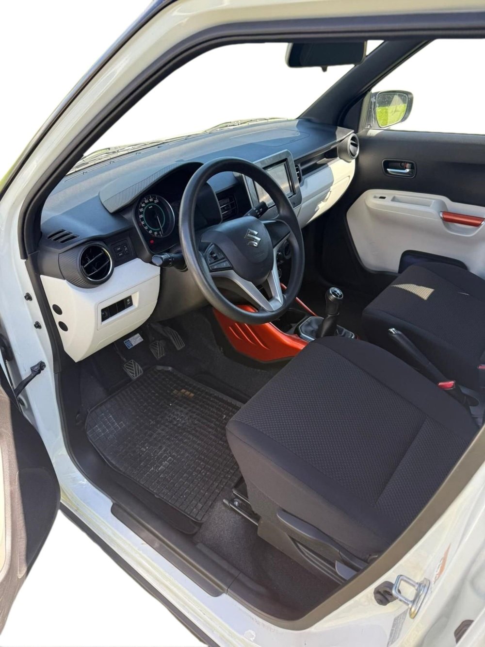 Suzuki Ignis usata a Udine (9)