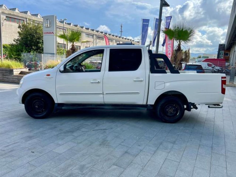 Mahindra Genio usata a Savona (3)