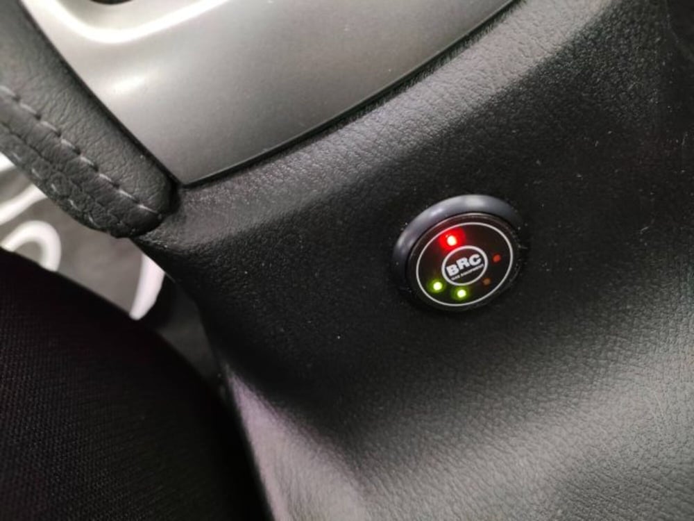 Nissan Micra usata a Teramo (13)