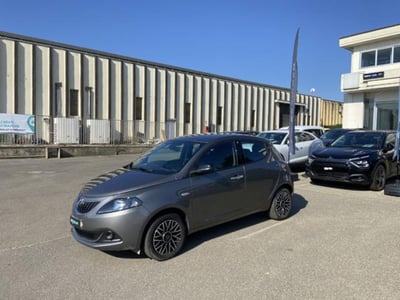 Lancia Ypsilon 1.0 FireFly 5 porte S&amp;S Hybrid Ecochic A. Ferretti del 2024 usata a Borgo San Lorenzo