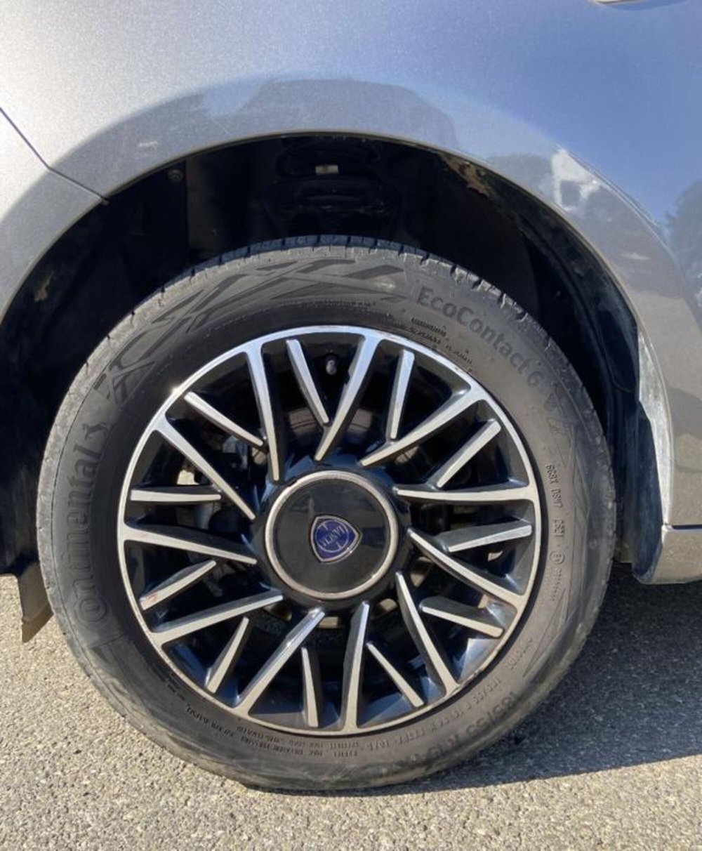 Lancia Ypsilon usata a Firenze (13)