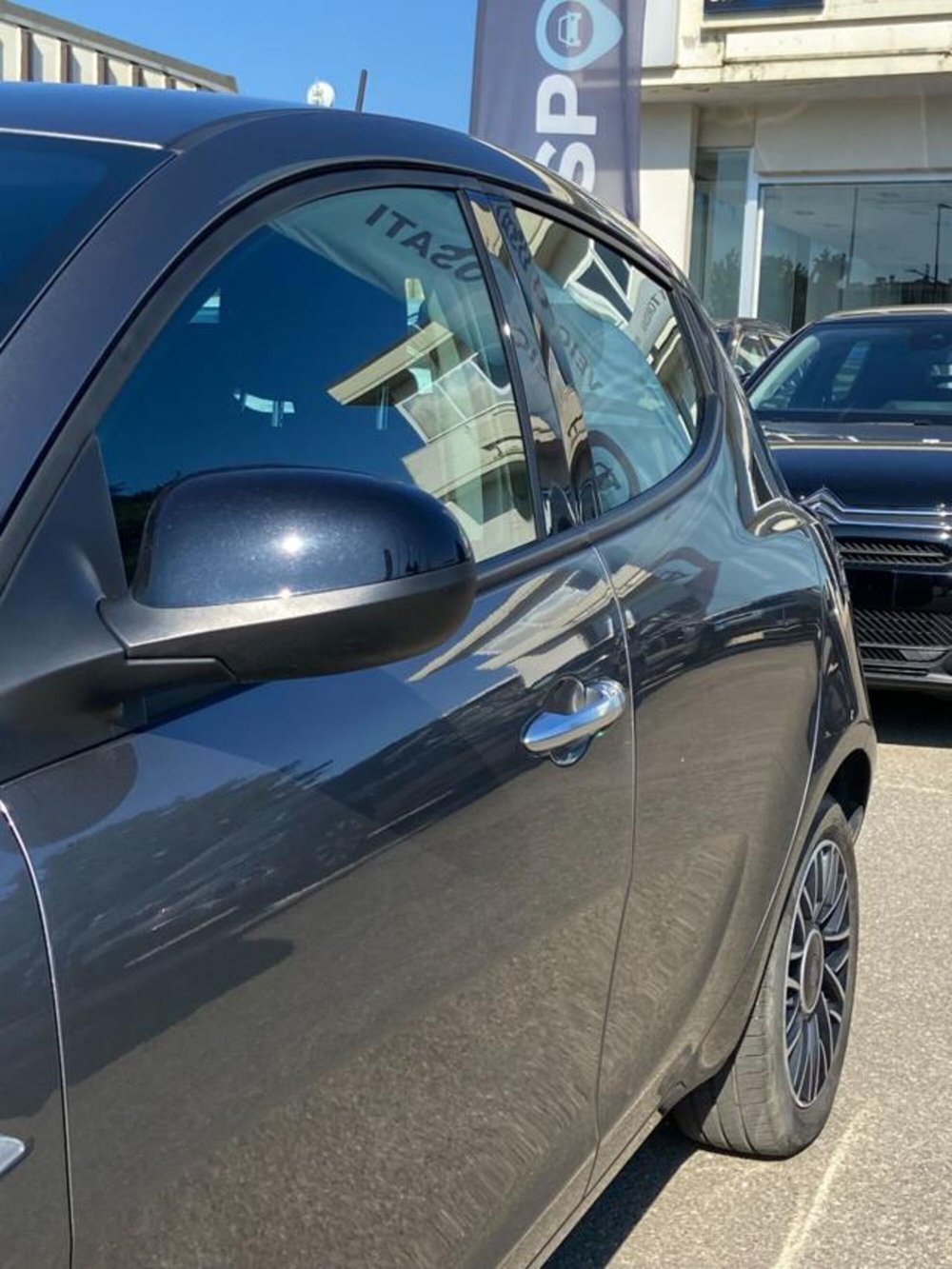 Lancia Ypsilon usata a Firenze (18)