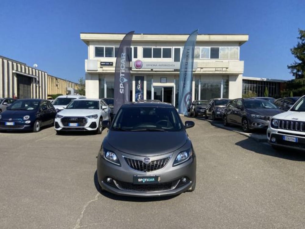 Lancia Ypsilon usata a Firenze (2)