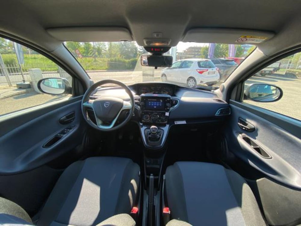 Lancia Ypsilon usata a Firenze (8)