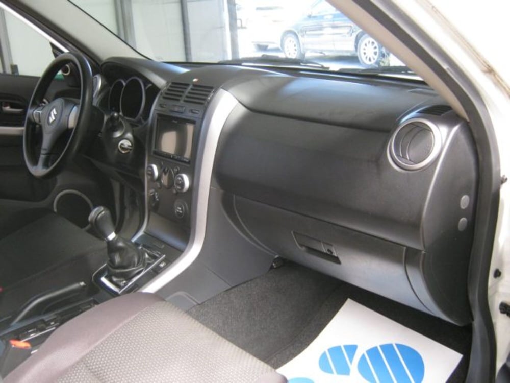 Suzuki Grand Vitara usata a Ascoli Piceno (6)