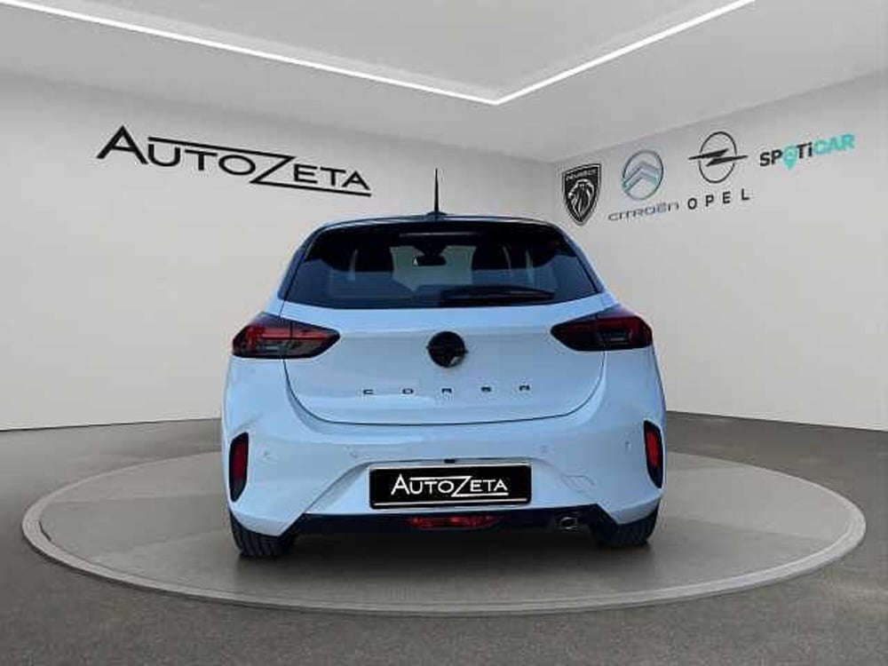 Opel Corsa nuova a Vibo Valentia (6)