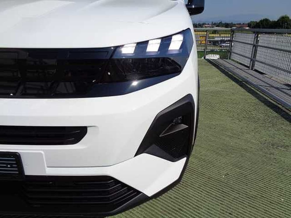 Peugeot Rifter nuova a Treviso (5)