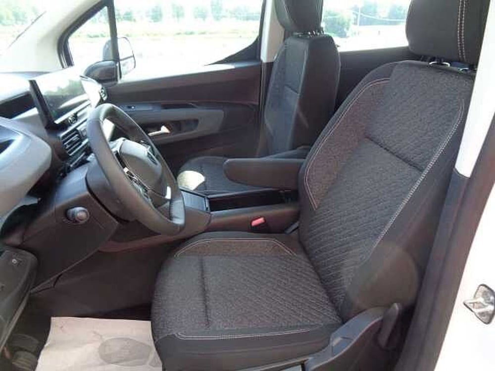 Peugeot Rifter nuova a Treviso (8)