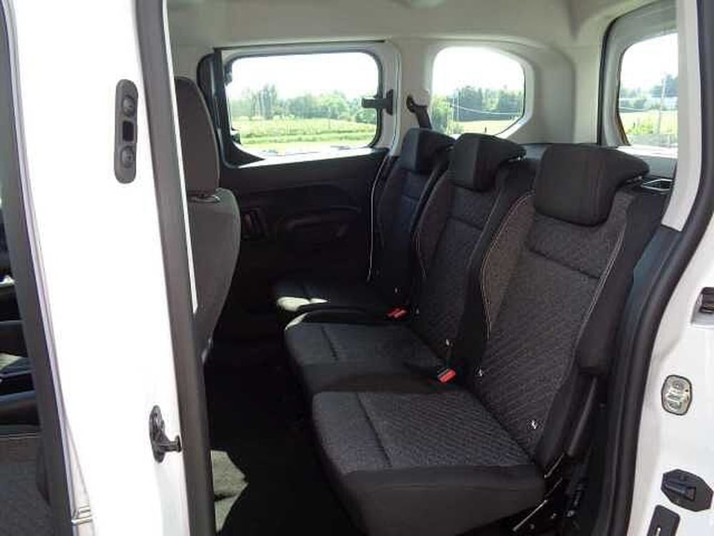 Peugeot Rifter nuova a Treviso (9)