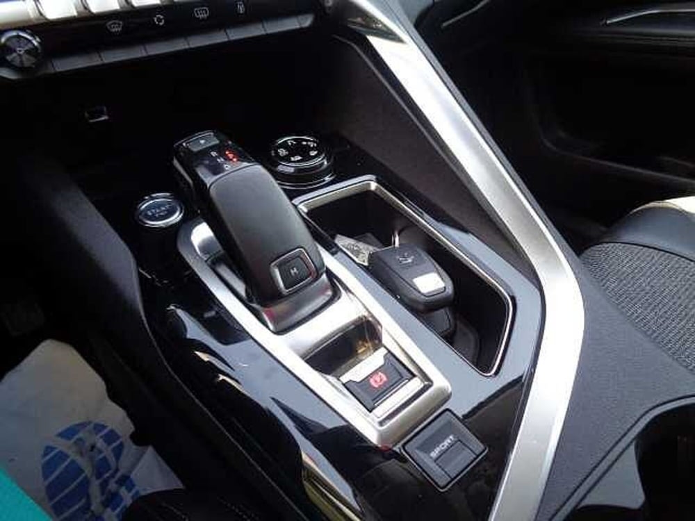 Peugeot 5008 usata a Treviso (16)