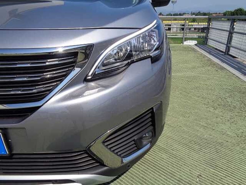 Peugeot 5008 usata a Treviso (5)