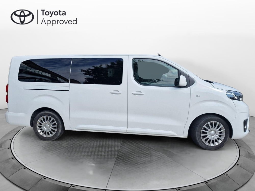 Toyota Proace Verso usata a Como (13)