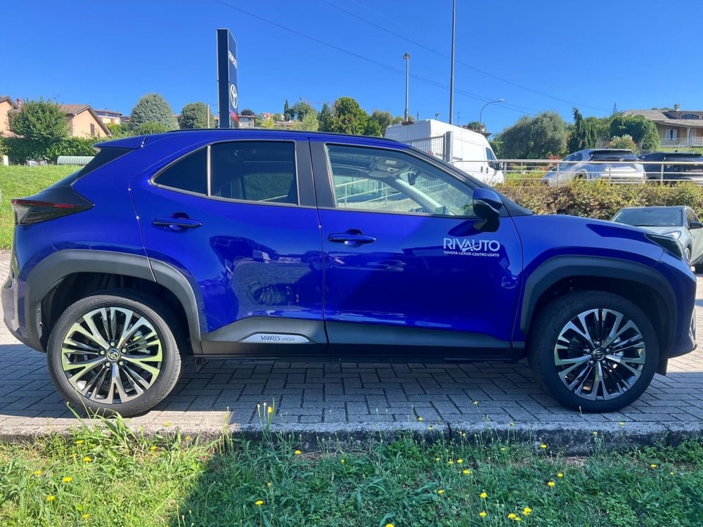 Toyota Yaris Cross usata a Como (9)