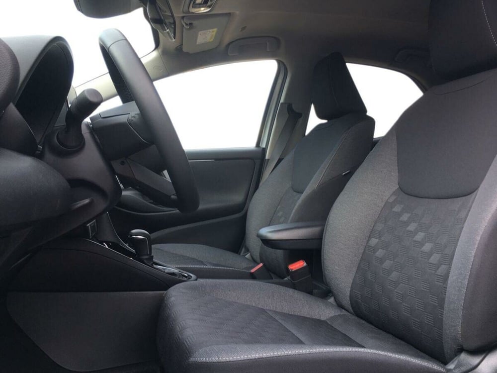 Toyota Yaris usata a Lecco (10)