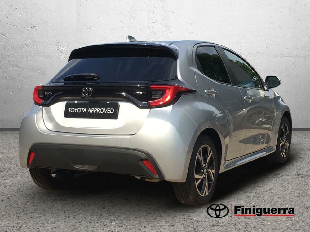 Toyota Yaris usata a Lecco (4)