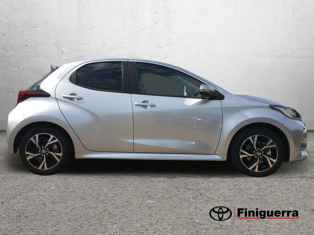 Toyota Yaris usata a Lecco (5)
