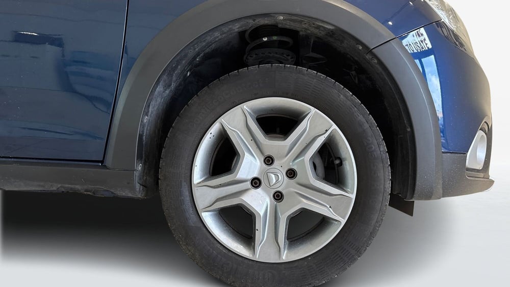 Dacia Sandero usata a Viterbo (4)
