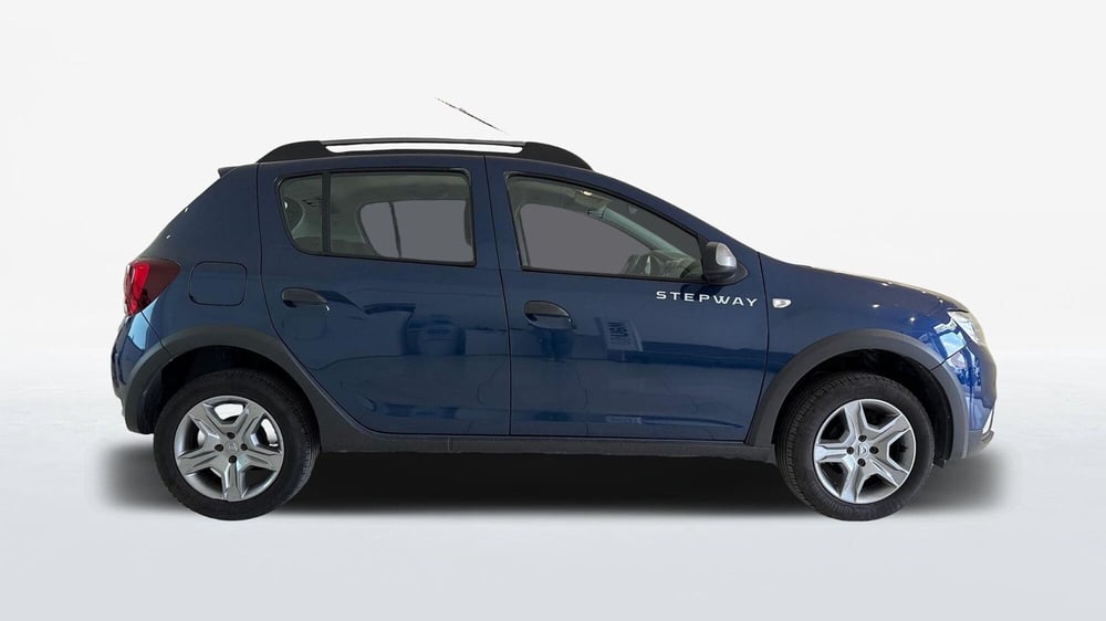 Dacia Sandero usata a Viterbo (7)