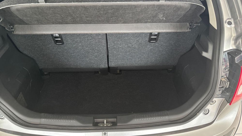Suzuki Ignis usata a Viterbo (14)