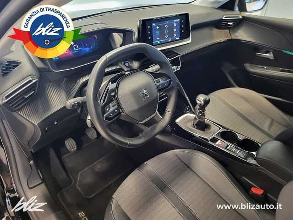 Peugeot 208 usata a Udine (9)