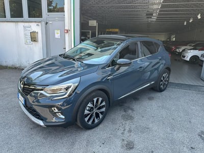 Renault Captur Full Hybrid E-Tech 145 CV Techno del 2023 usata a Lissone