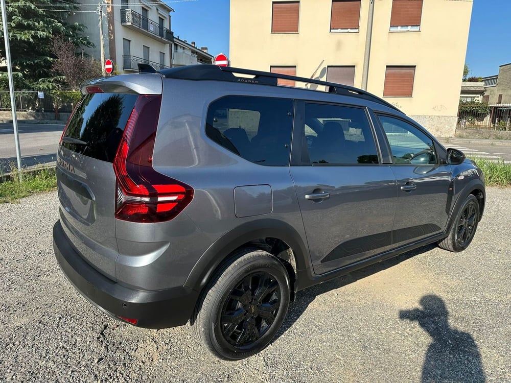 Dacia Jogger nuova a Monza e Brianza (3)