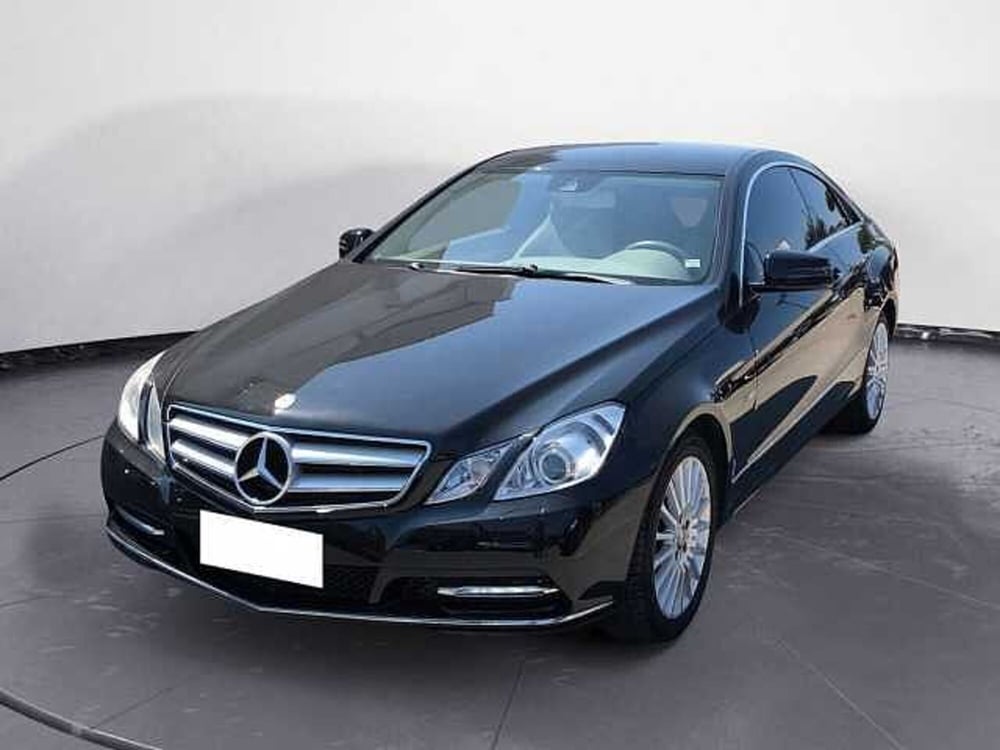 Mercedes-Benz Classe E Coupé usata a Lucca
