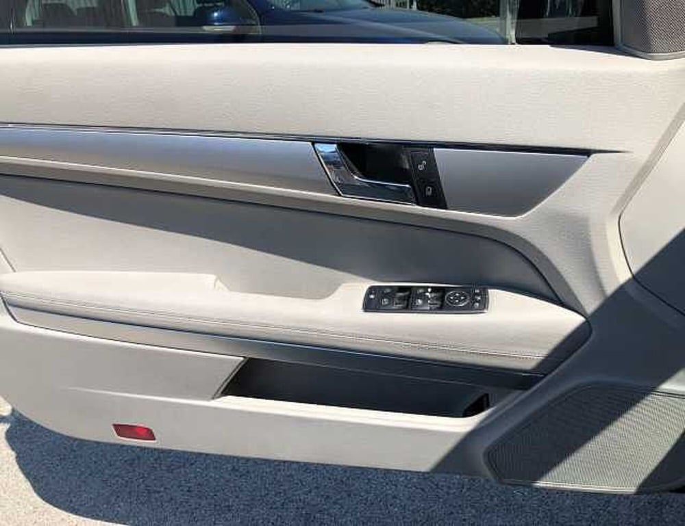 Mercedes-Benz Classe E Coupé usata a Lucca (13)