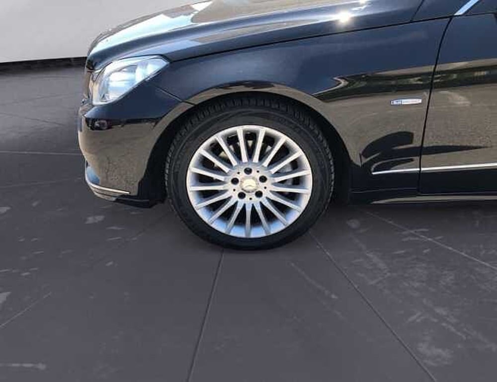 Mercedes-Benz Classe E Coupé usata a Lucca (14)