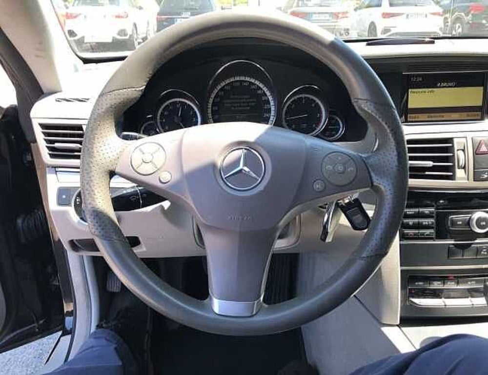 Mercedes-Benz Classe E Coupé usata a Lucca (9)