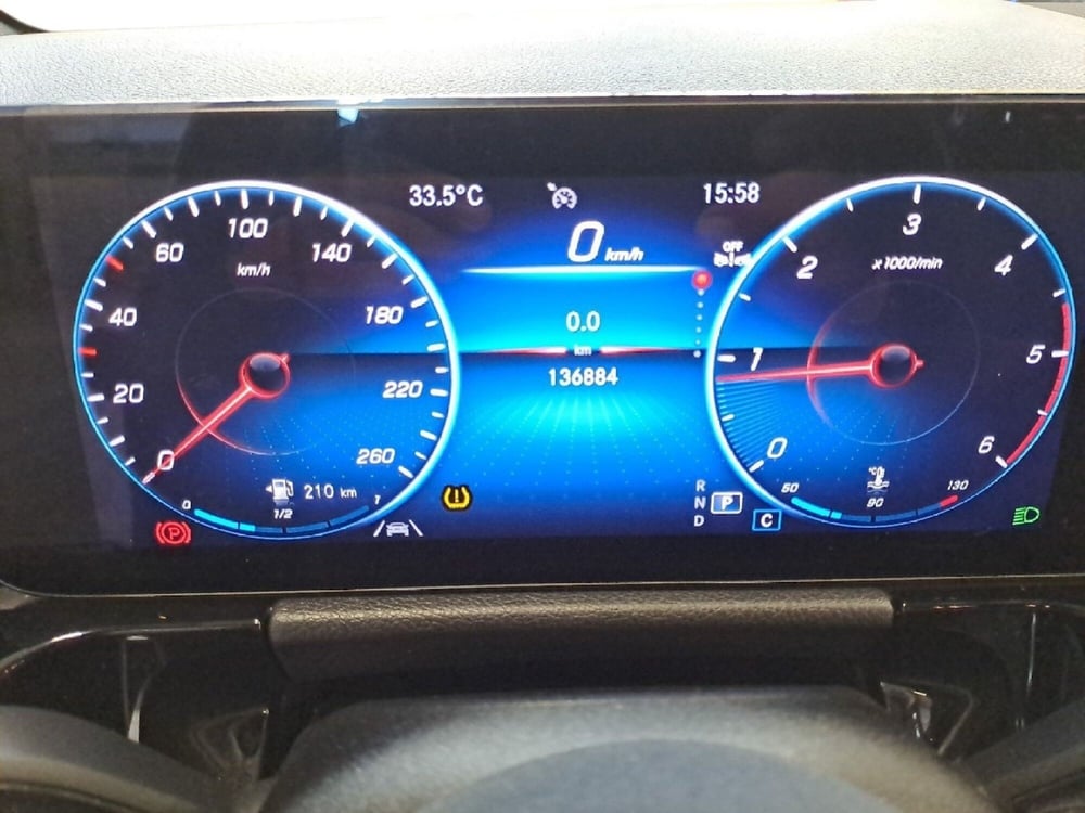 Mercedes-Benz GLA SUV usata a Pescara (9)