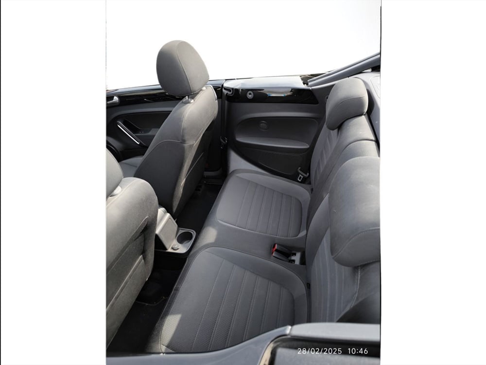 Volkswagen Maggiolino Cabrio usata a Siena (8)
