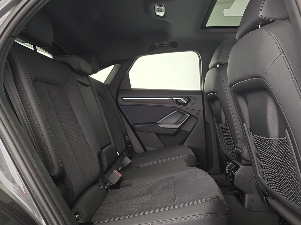 Audi Q3 Sportback nuova a Alessandria (14)
