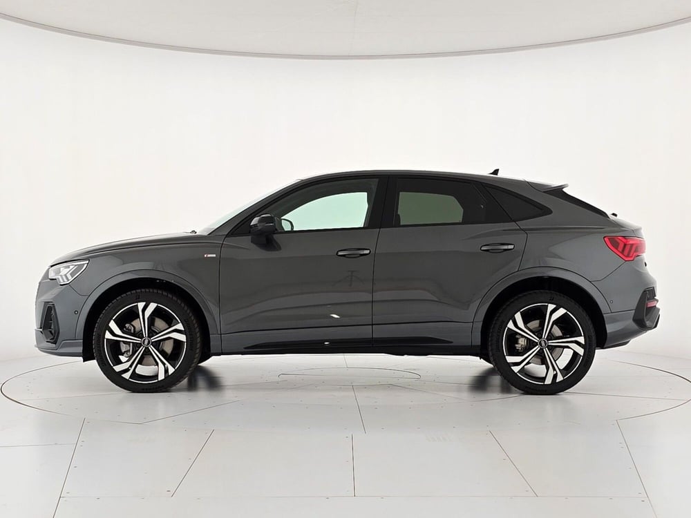 Audi Q3 Sportback nuova a Alessandria (3)
