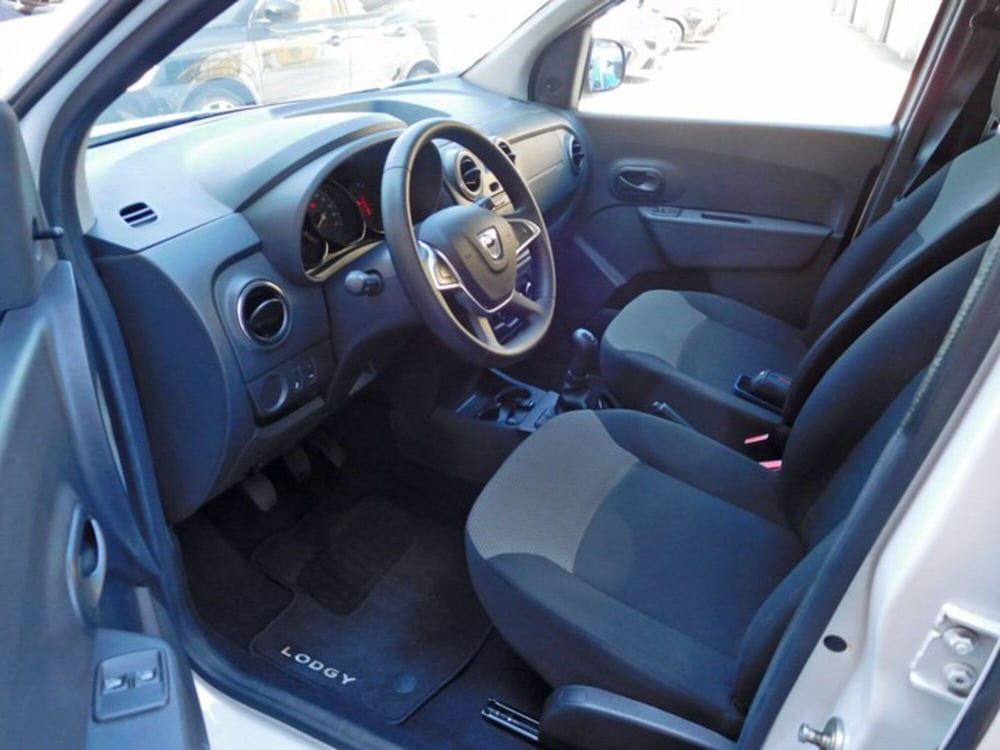 Dacia Lodgy usata a Rimini (5)