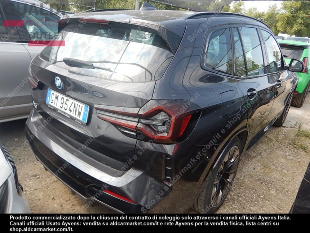 BMW iX3 usata a Modena (3)
