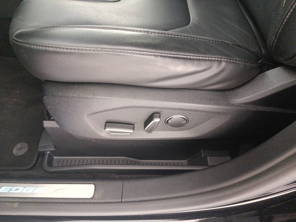 Ford Edge usata a Treviso (13)