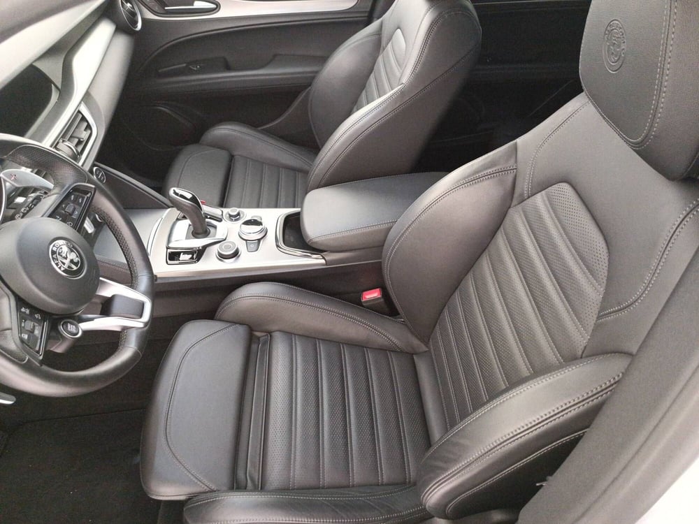 Alfa Romeo Stelvio usata a Treviso (11)