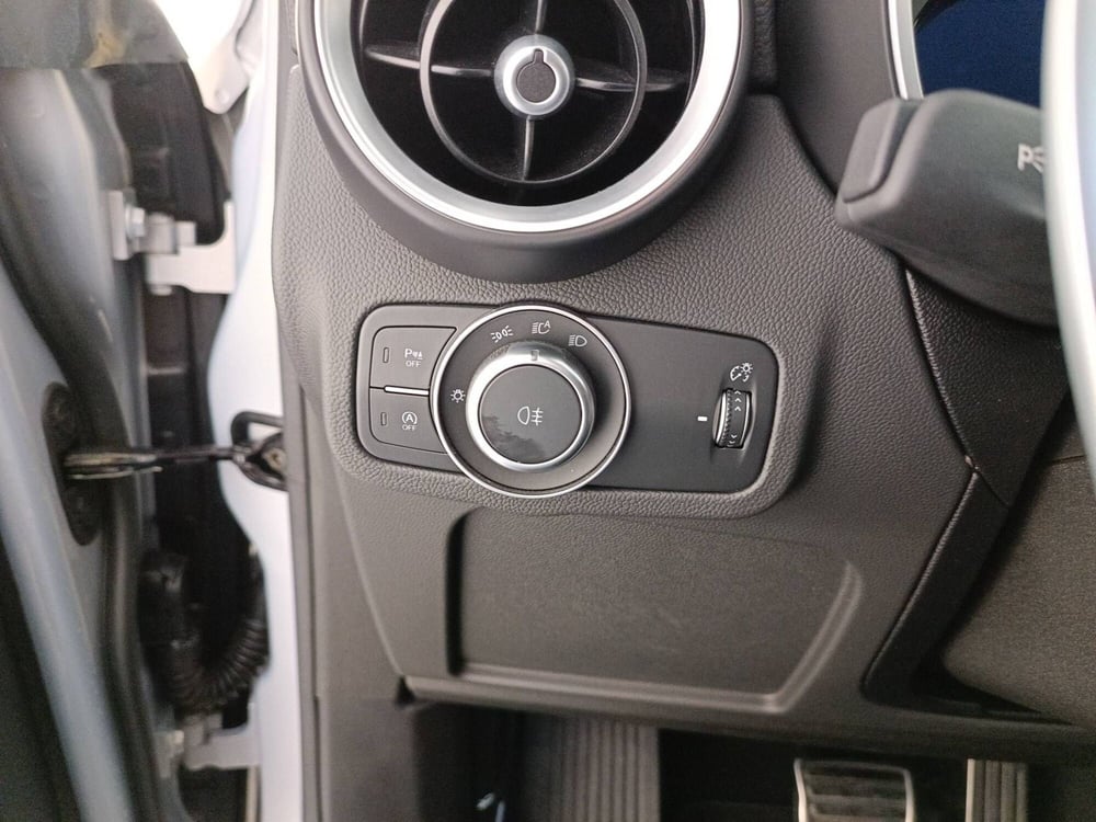 Alfa Romeo Stelvio usata a Treviso (14)