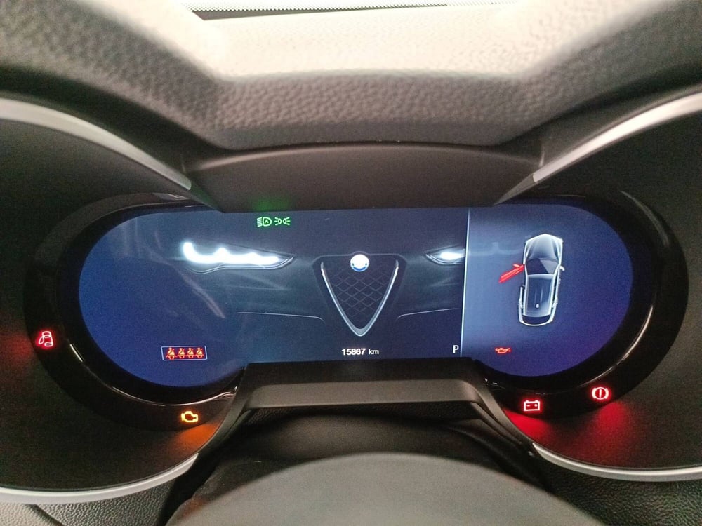 Alfa Romeo Stelvio usata a Treviso (16)