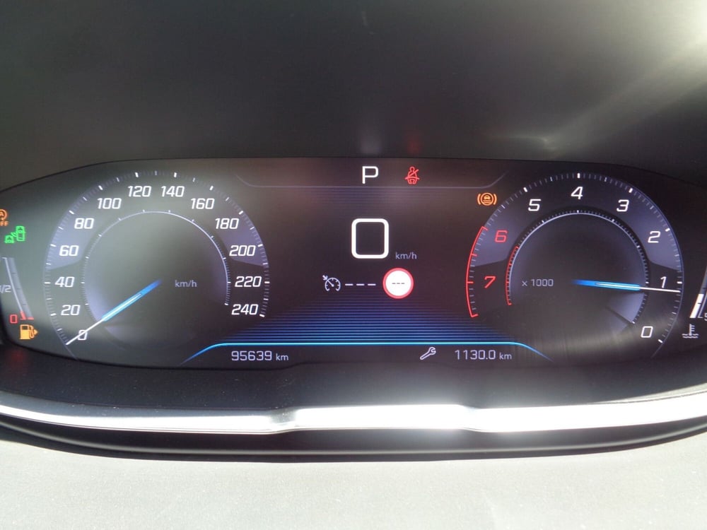 Peugeot 5008 usata a Treviso (11)