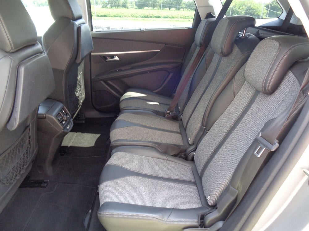 Peugeot 5008 usata a Treviso (9)