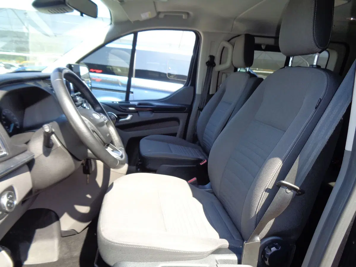 Ford Tourneo Custom usata a Treviso (8)