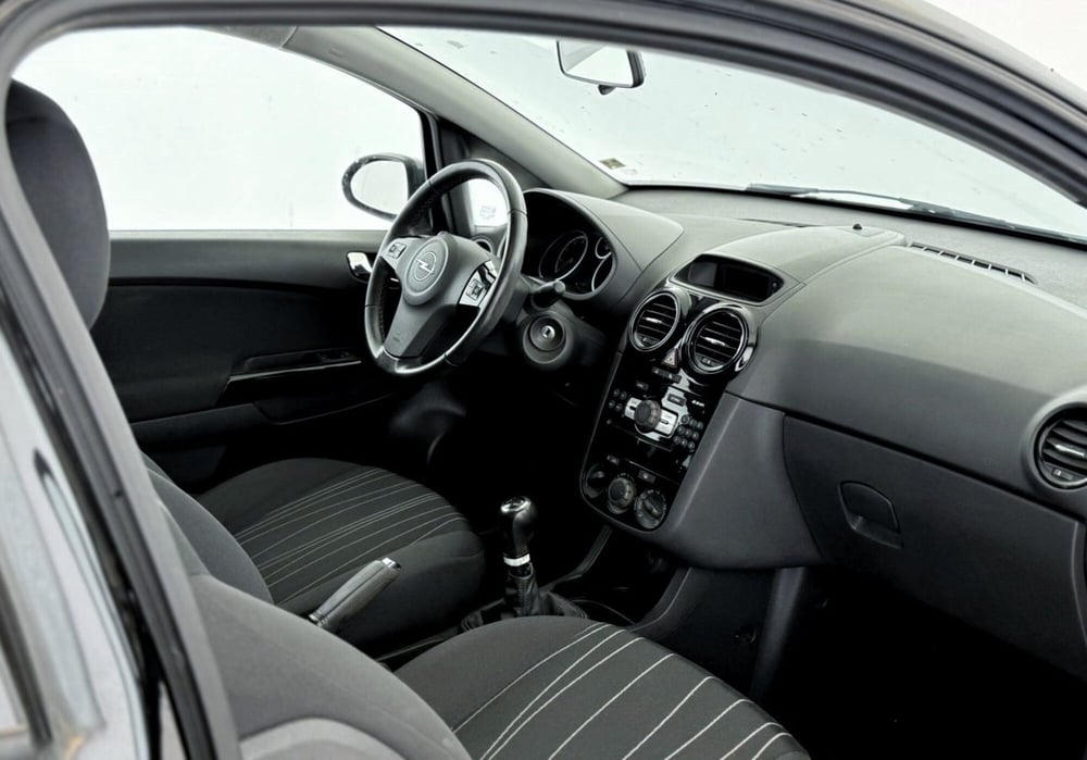 Opel Corsa usata a Perugia (8)