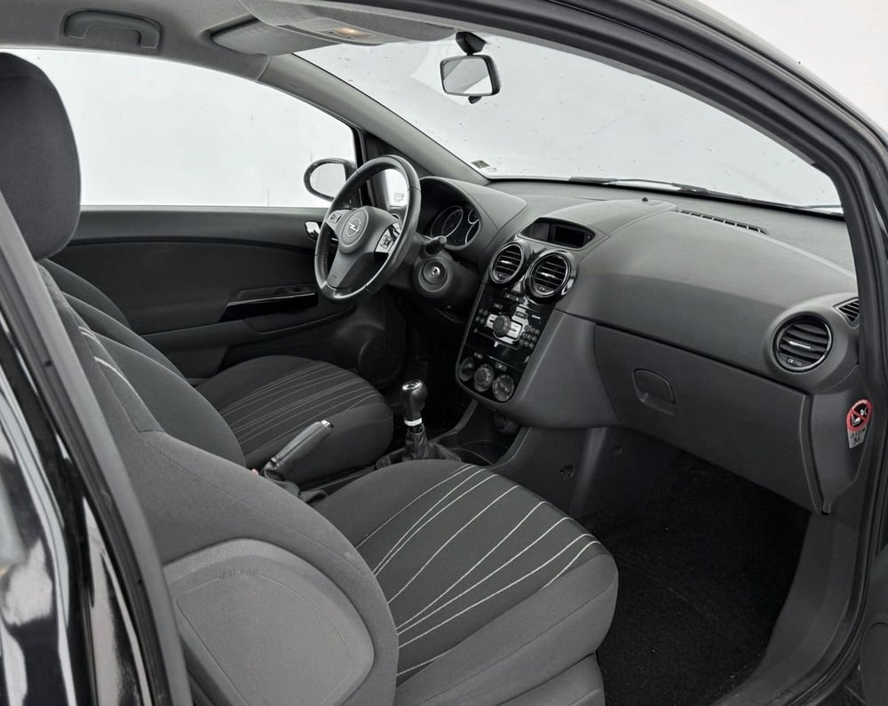 Opel Corsa usata a Perugia (9)