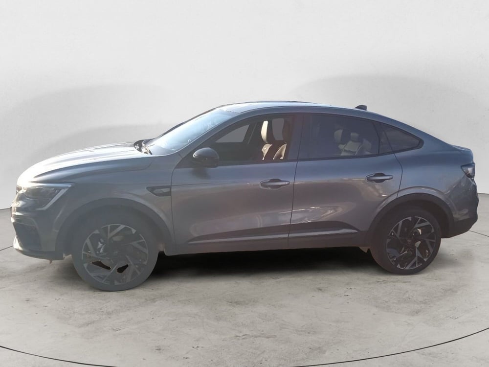 Renault Arkana nuova a Frosinone (5)