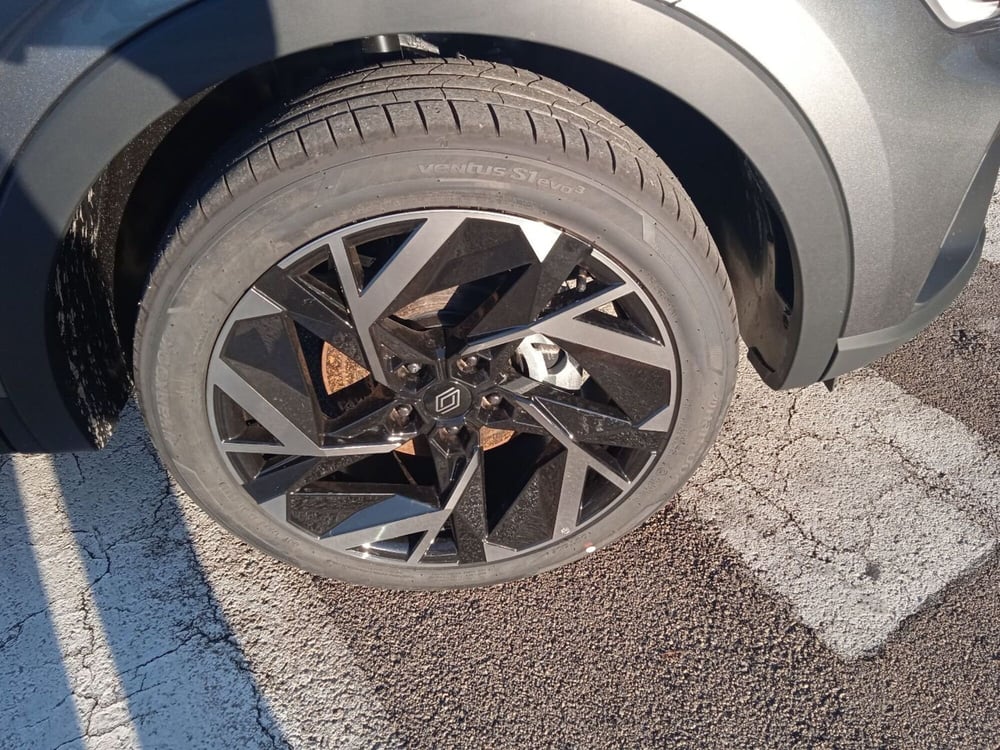 Renault Arkana nuova a Frosinone (8)