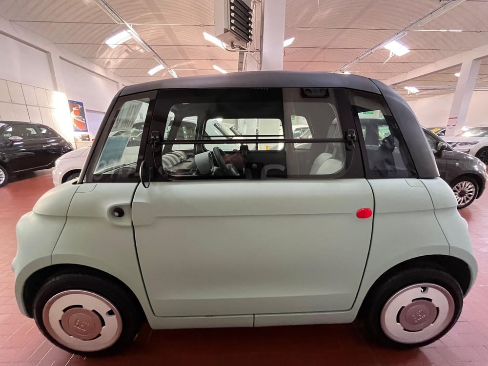 Fiat Topolino nuova a Lucca (8)