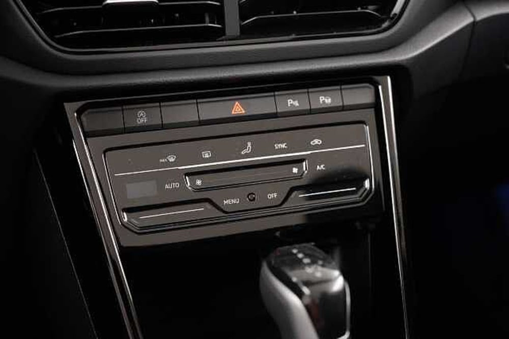 Volkswagen T-Roc Cabrio nuova a Rovigo (11)