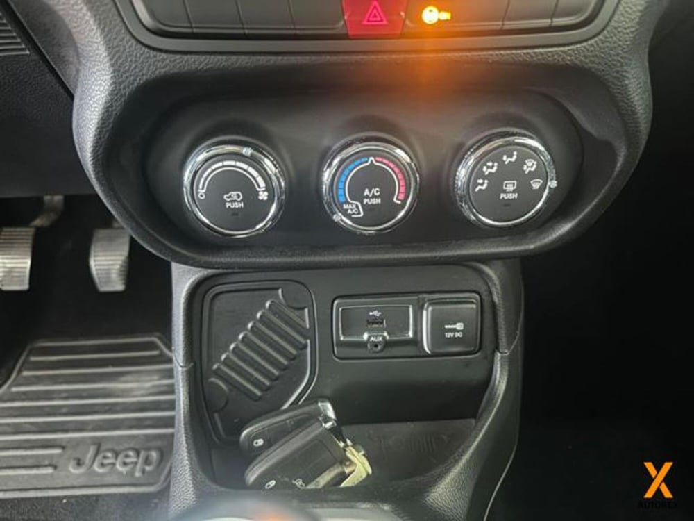 Jeep Renegade usata a Varese (17)
